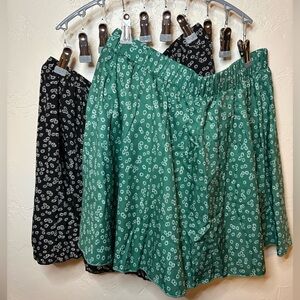 SHEIN Curve Floral Skirts – Black & Green – Size 0XL – Elastic Waist 🌼
